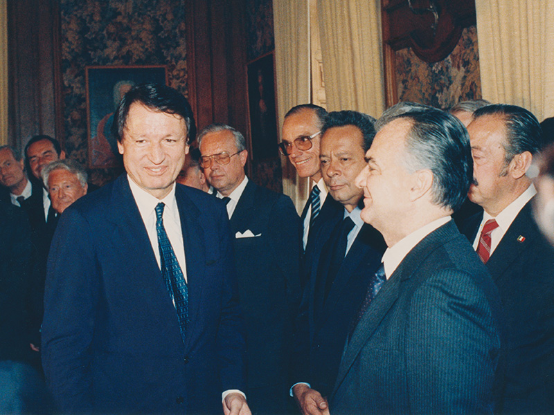 Hans Singer (li.) mit dem mexikanischen Präsidenten Miguel de la Madrid Hurtado in den 1980er Jahren