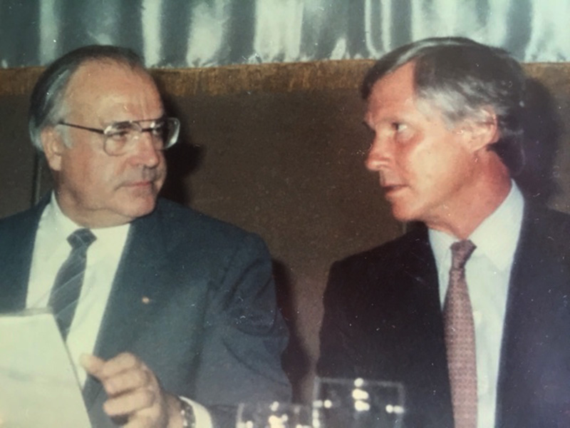 Helmut Kohl war 1984, 1986 und 1996 zu Staatsbesuchen in Mexiko. Rechts Ernesto Warnholtz, Wamex Private Equity